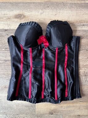 Frederick’s of Hollywood Black and Red Corset Top